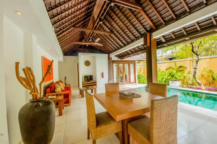 Керобокан: Grand Avenue Bali