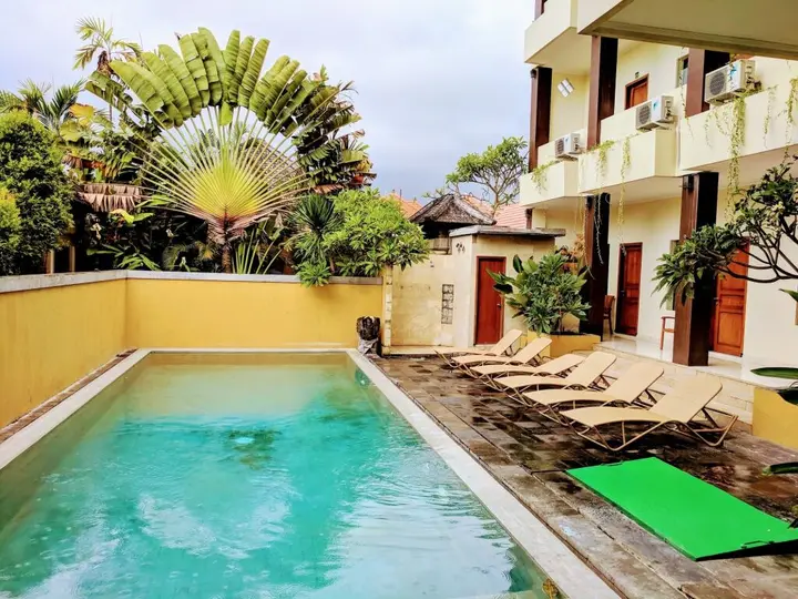 Керобокан: Grand Avenue Bali