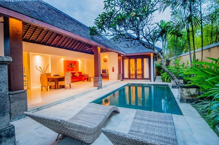 Керобокан: Grand Avenue Bali