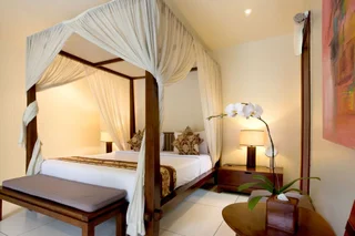 Керобокан: Grand Avenue Bali