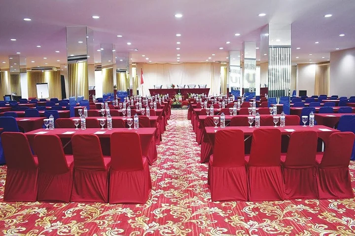 Сурабая: Surabaya Suites Hotel Powered by Archipelago