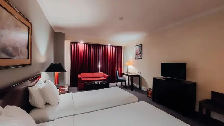 Сурабая: Surabaya Suites Hotel Powered by Archipelago