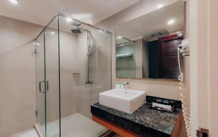 Сурабая: Surabaya Suites Hotel Powered by Archipelago