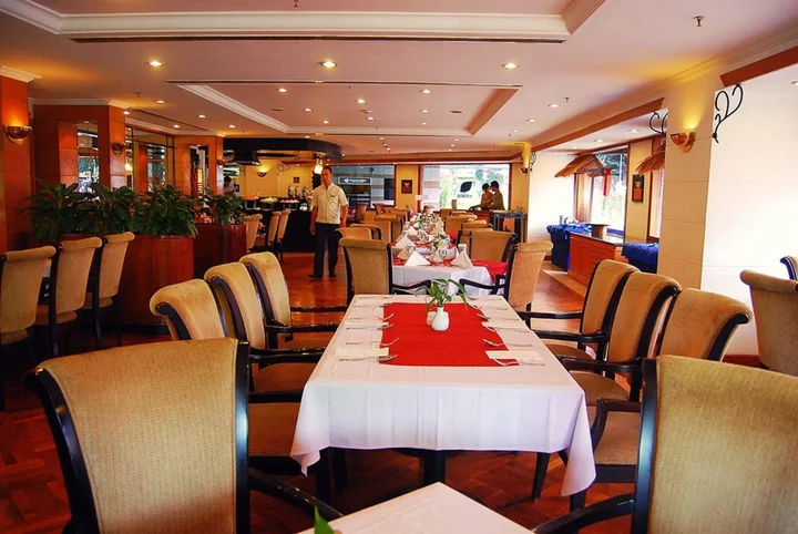 Сурабая: Surabaya Suites Hotel Powered by Archipelago