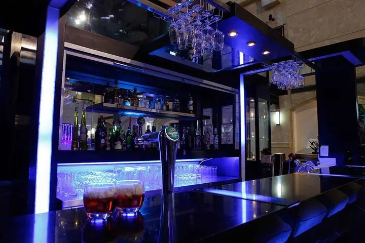 Сурабая: Surabaya Suites Hotel Powered by Archipelago