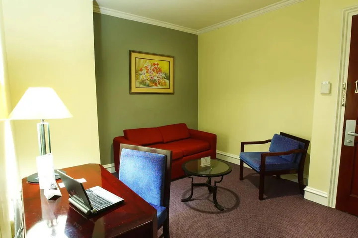 Сурабая: Surabaya Suites Hotel Powered by Archipelago