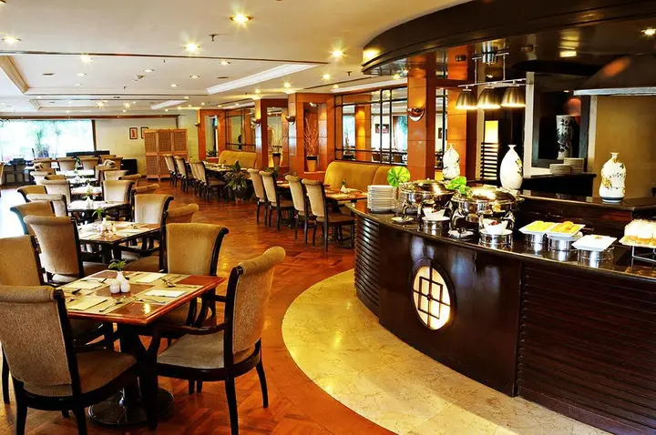 Сурабая: Surabaya Suites Hotel Powered by Archipelago