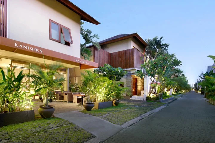 Кута: Kanishka Villas