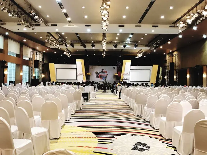 Сурабая: Mercure Surabaya Grand Miram