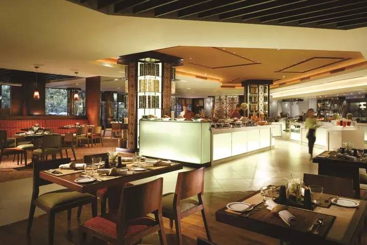 Сурабая: Shangri-La Surabaya