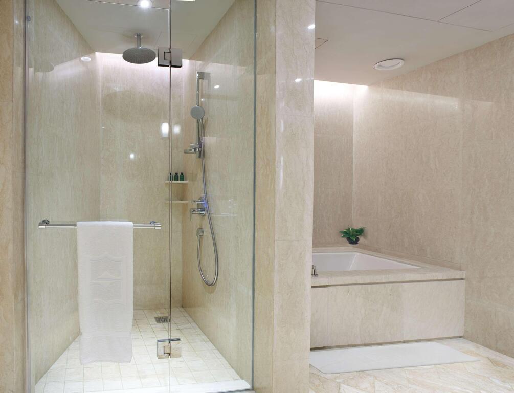 Сурабая: Shangri-La Surabaya