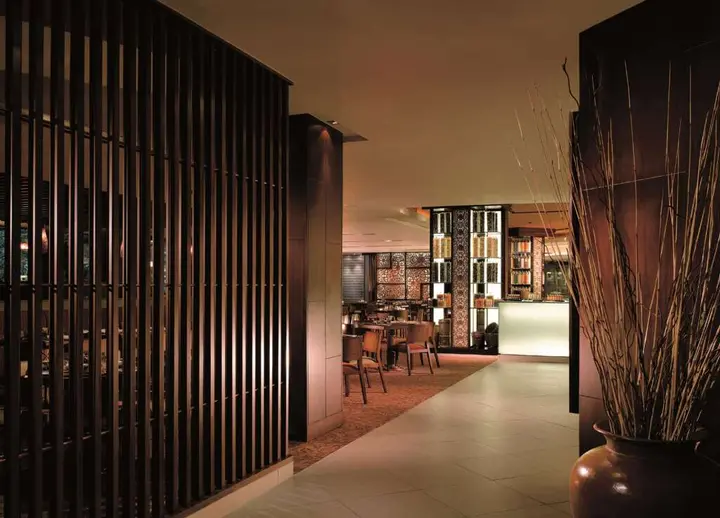 Сурабая: Shangri-La Surabaya