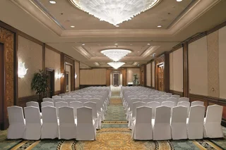 Сурабая: Shangri-La Surabaya