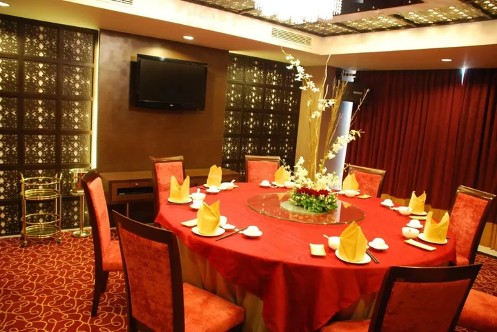 Сурабая: Java Paragon Hotel and Residences
