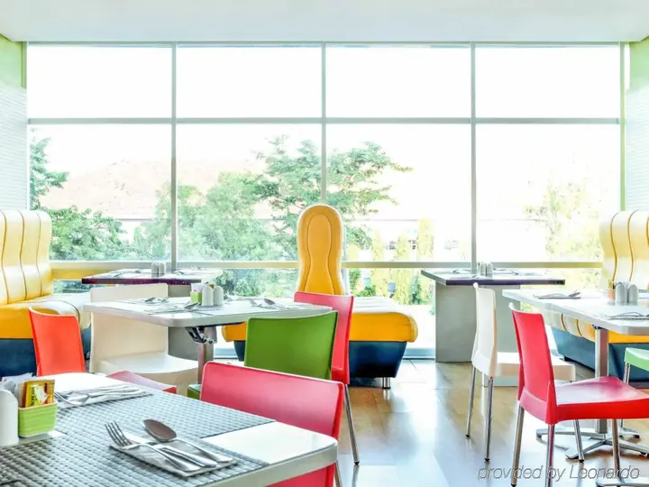 Семаранг: ibis Semarang Simpang Lima