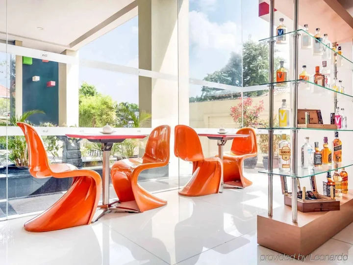 Семаранг: ibis Semarang Simpang Lima