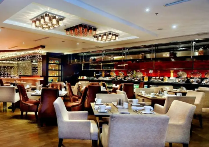 Медан: Grand Aston Medan