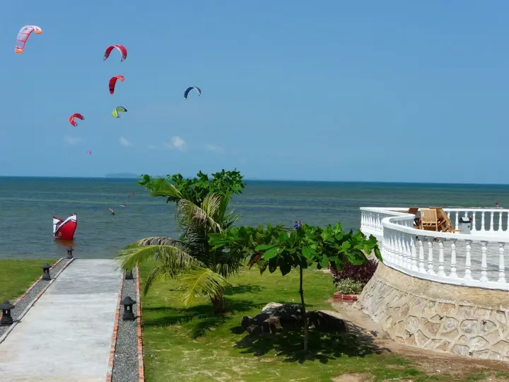 Остров Пеньенгат: Bintan Agro Beach Resort & Spa