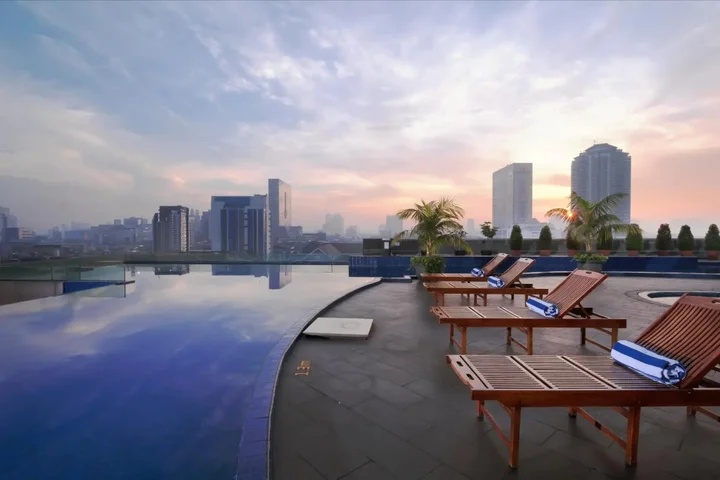 Джакарта: Merlynn Park Hotel