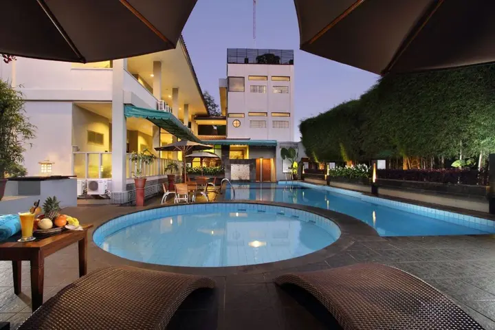 Депок: Cakra Kusuma Hotel