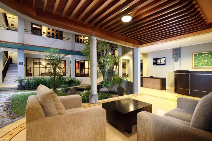 Депок: Cakra Kusuma Hotel