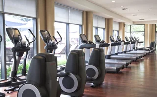 Джакарта: The Ritz-Carlton Jakarta, Mega Kuningan