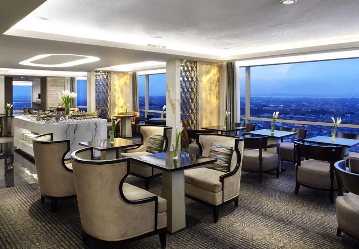 Сурабая: JW Marriott Surabaya