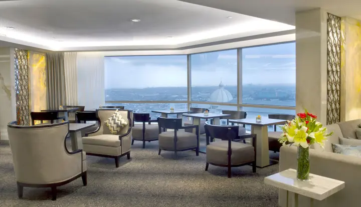 Сурабая: JW Marriott Surabaya