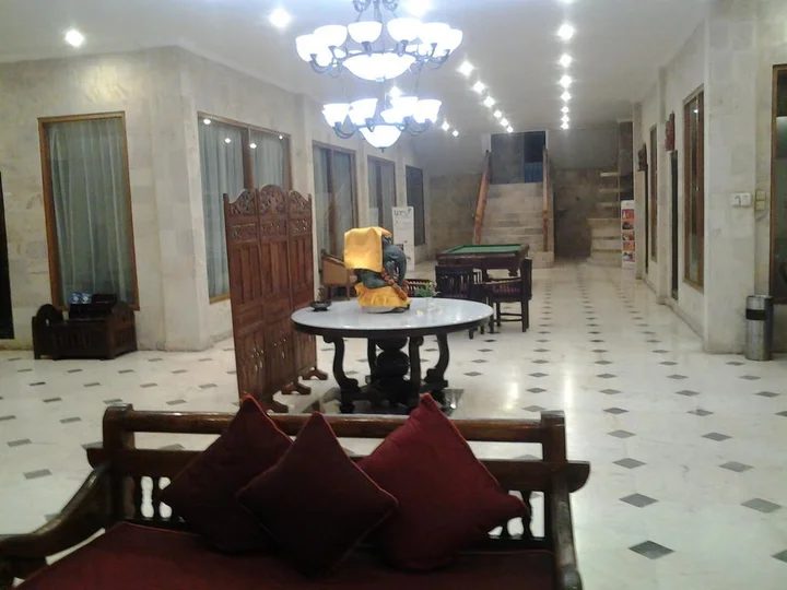 Каликбукбук: Dolphin Hotel Bali