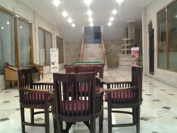 Каликбукбук: Dolphin Hotel Bali