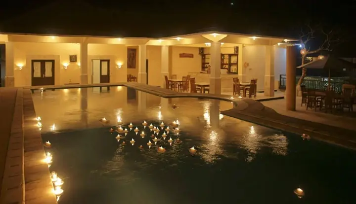 Каликбукбук: Dolphin Hotel Bali