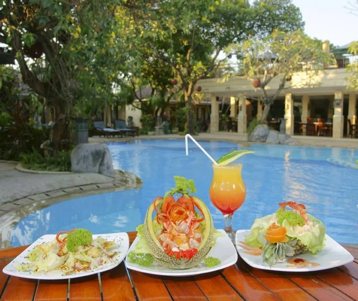 Каликбукбук: Dolphin Hotel Bali