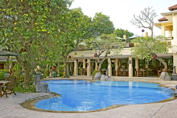 Каликбукбук: Dolphin Hotel Bali