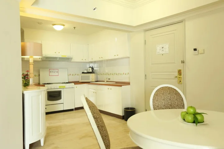 Джакарта: Aryaduta Suites Semanggi