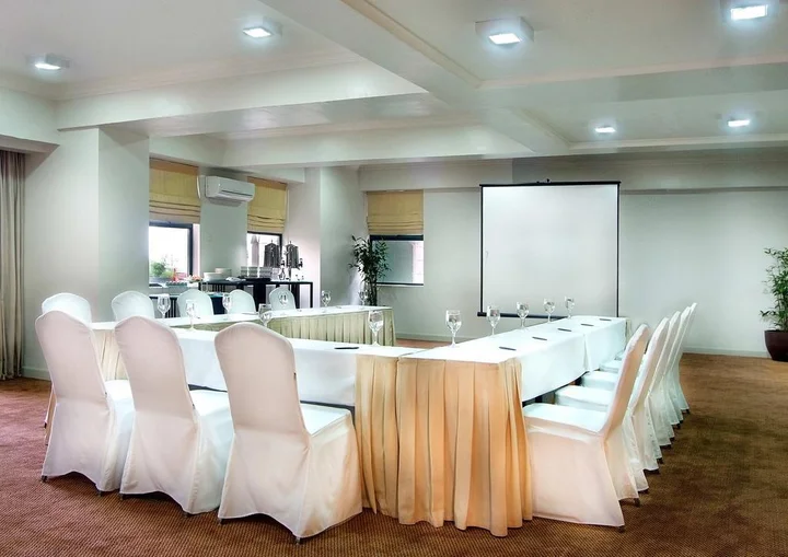 Джакарта: Aryaduta Suites Semanggi