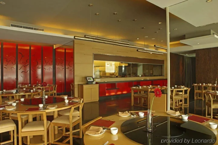 Джакарта: Mövenpick Hotel Jakarta City Centre