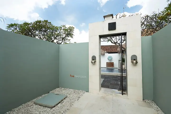 Кута: Bvilla Seminyak