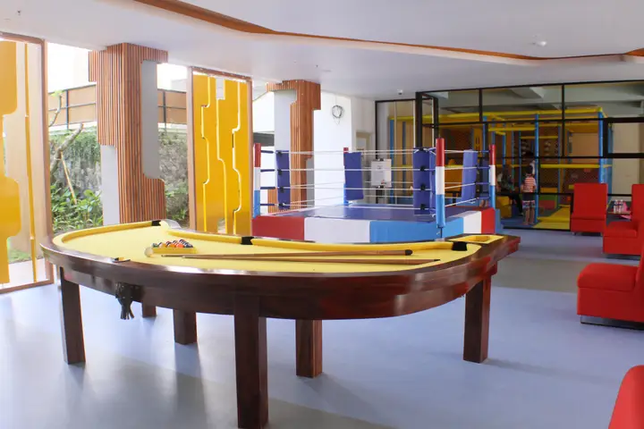carousel image 4