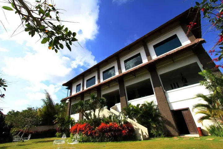 Унгасан: Hillstone Uluwatu Villa