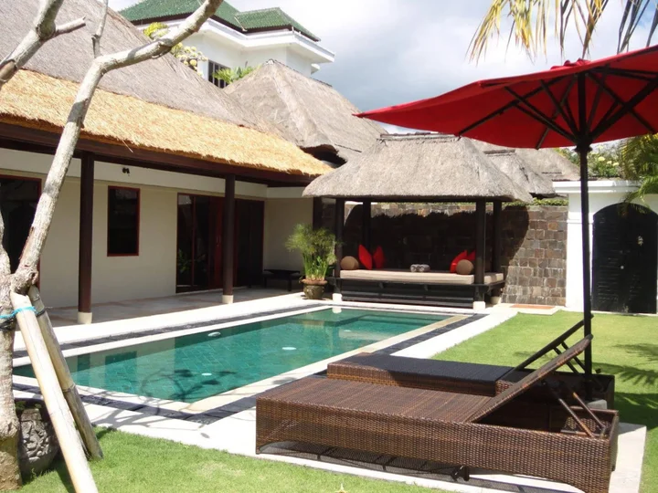 Унгасан: Hillstone Uluwatu Villa