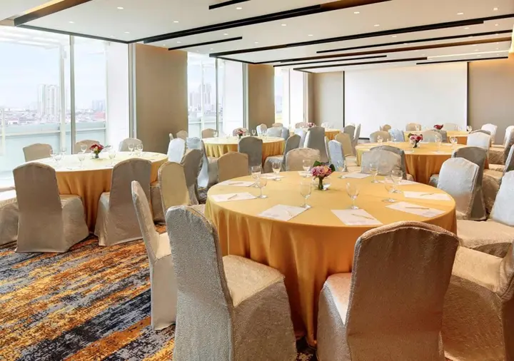 Джакарта: Novotel Jakarta Mangga Dua Square Hotel