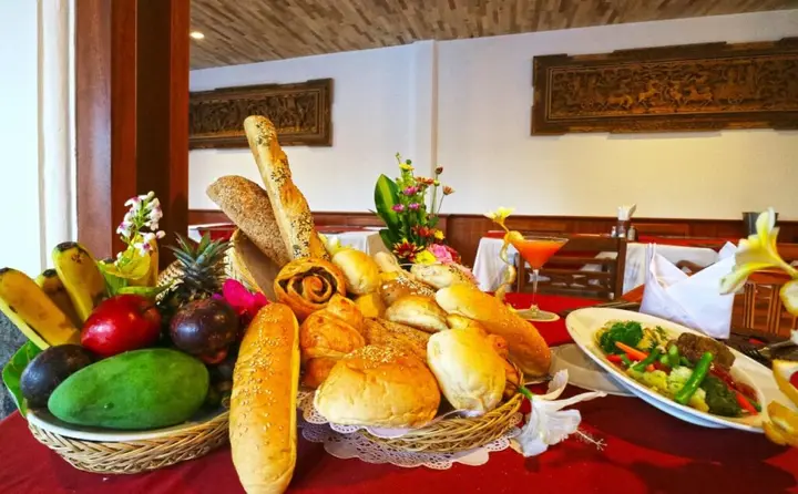 Кута: Hotel Sinar Bali Legian