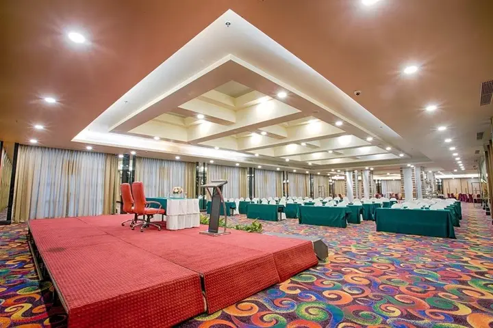 Джакарта: Sunlake Waterfront Resort and Convention