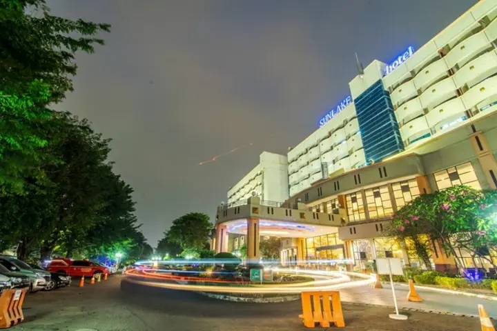 Джакарта: Sunlake Waterfront Resort and Convention