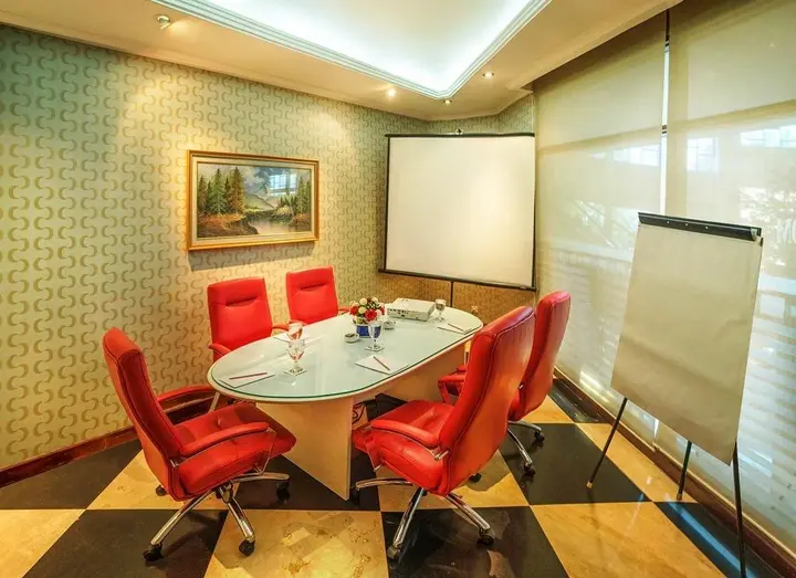 Джакарта: Sunlake Waterfront Resort and Convention