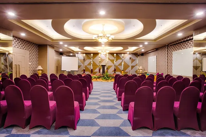 Джакарта: Sunlake Waterfront Resort and Convention