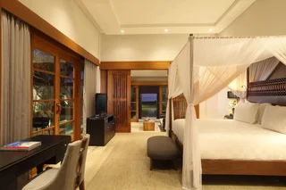 Кута: The Samaya Seminyak