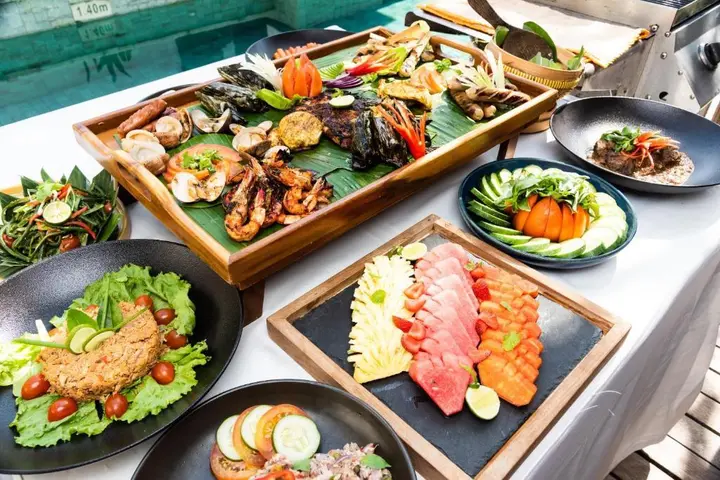 Кута: The Samaya Seminyak