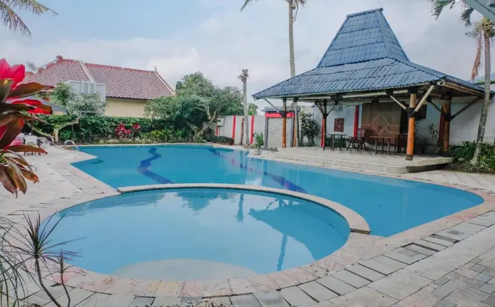 Бату: Toetie Boutique Villa and Resort