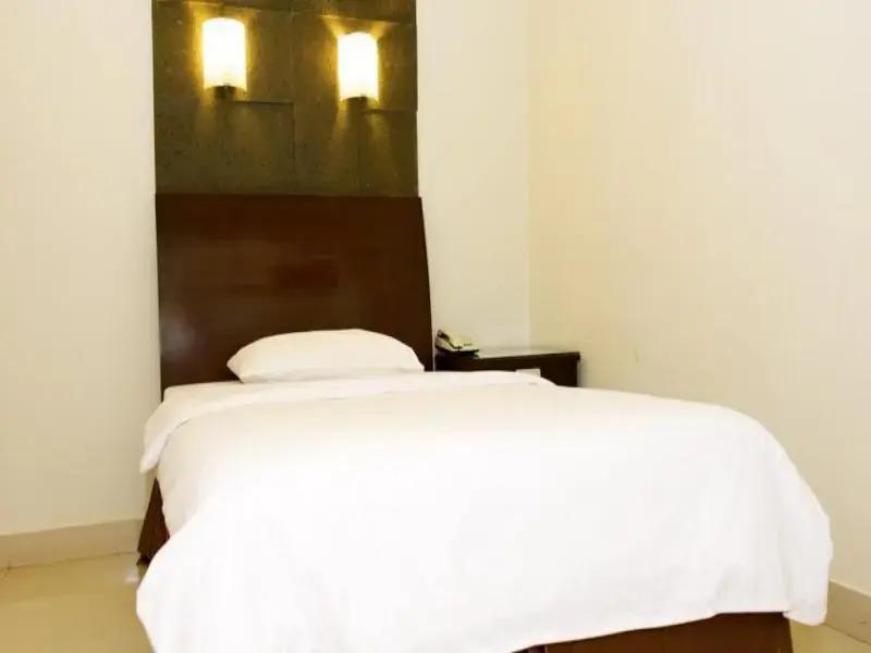 Амбон: Hotel Amboina